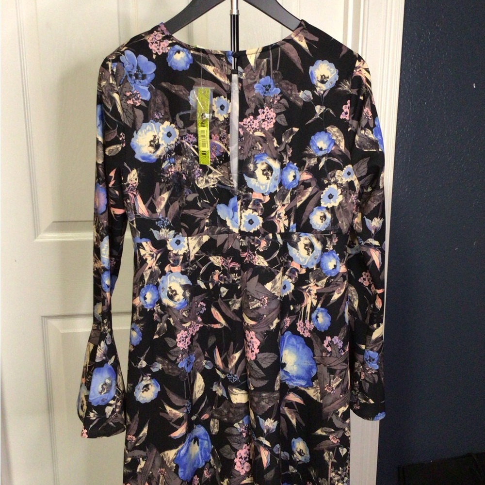 Gianni Bini Black and Blue Floral Long Sleeve Dress - Picture 6 of 9